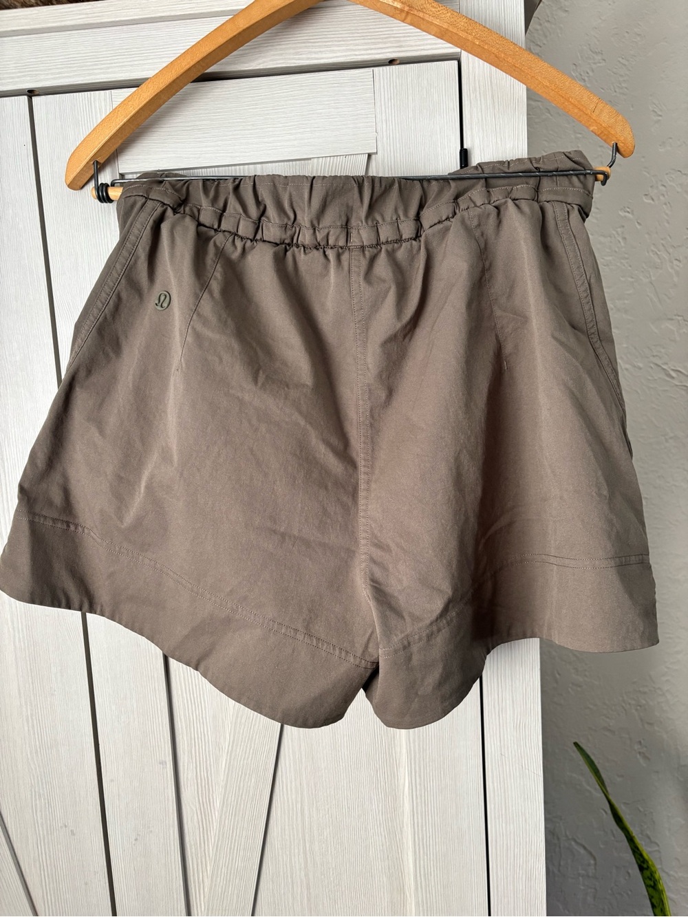 lululemon athletica Cinchable High-Waist Athletic Shorts — Olive/Taupe - Picture 5 of 8